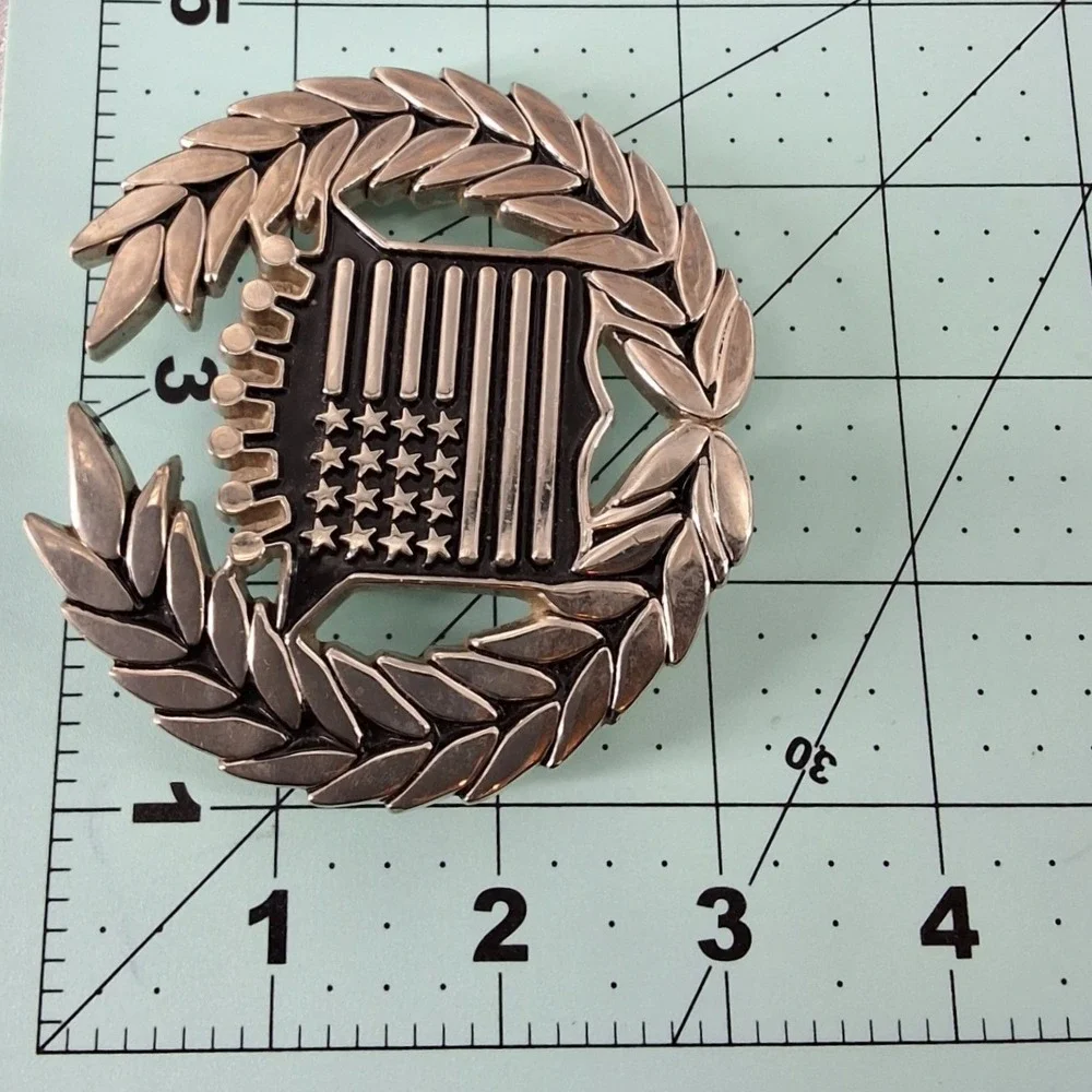 Vintage Famous Stars & Straps Cadillac American Flag Wreath Belt Buckle 8387